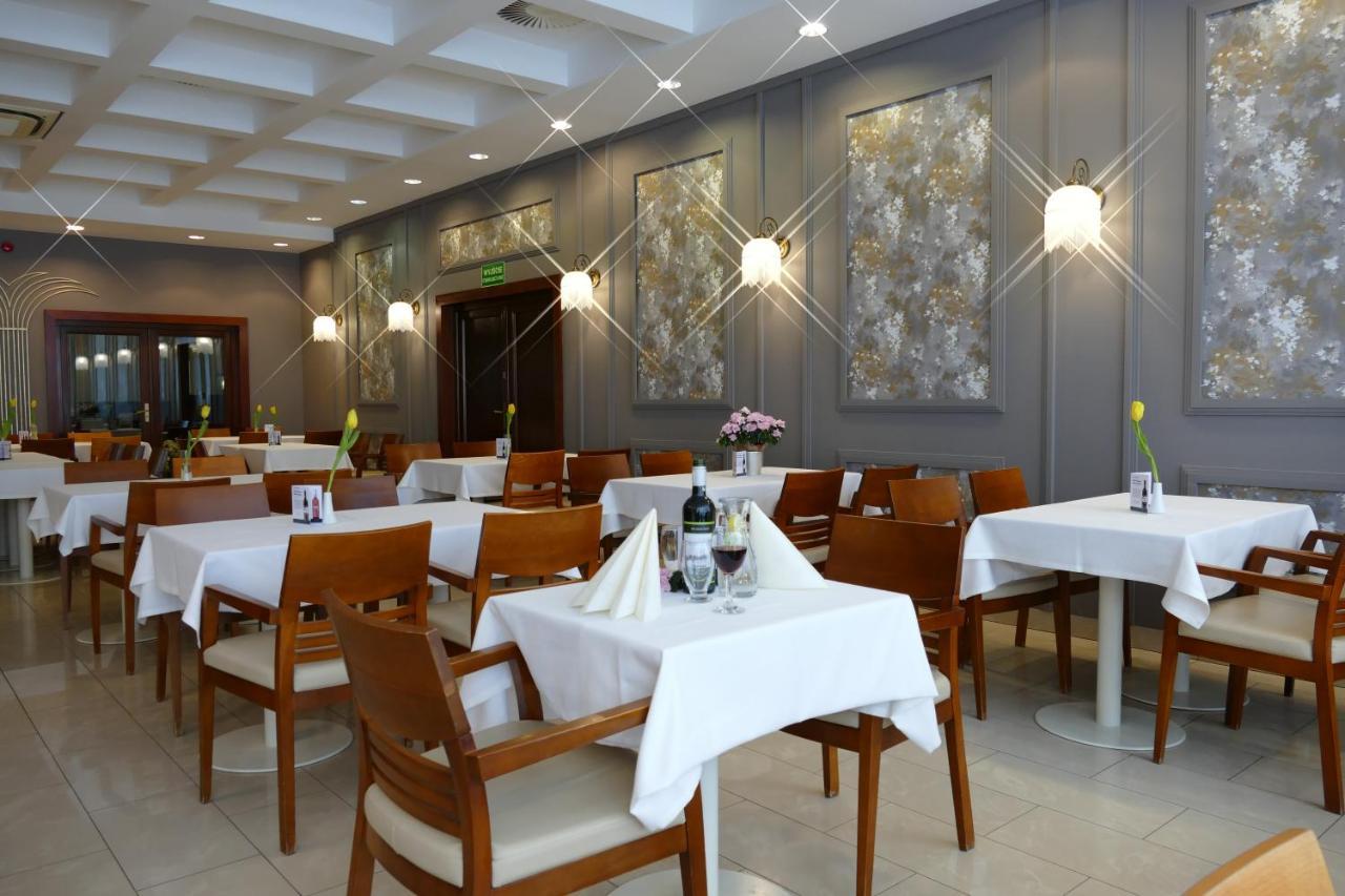 Hotel Termy Palacowe Nałęczów Esterno foto