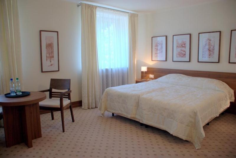 Hotel Termy Palacowe Nałęczów Esterno foto